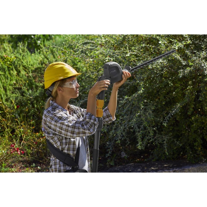 SPH 700 AE taille-haie téléscopique 