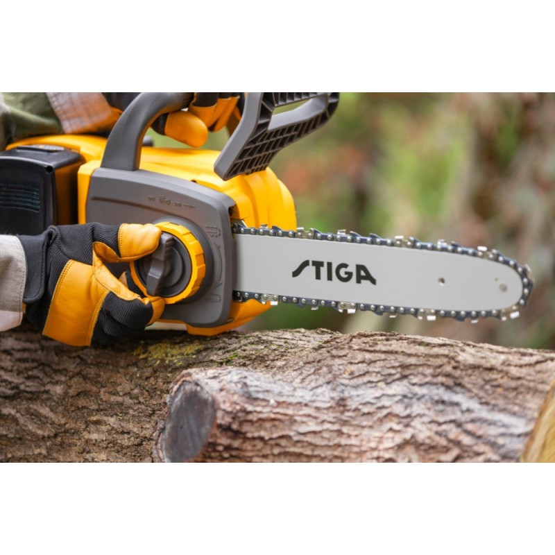 CS 300e  -Battery-powered chainsaw