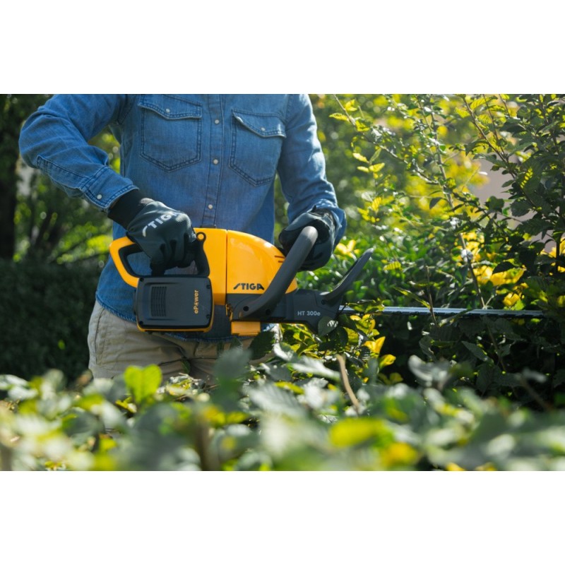 Taille-haies à batterie STIGA HT 300e Kit – Lame 54 cm – Autonomie 60 min