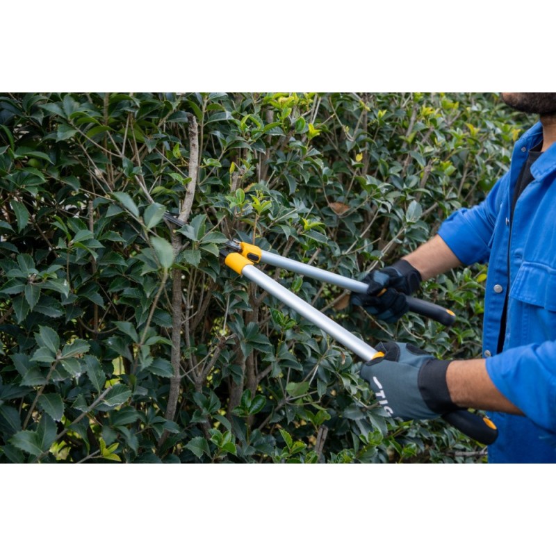 Coupe branches à lames franches STIGA – coupe précise jusqu’à 42 mm