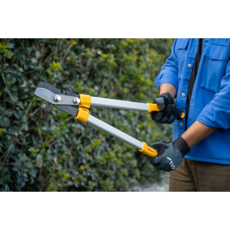 Coupe branches à lames franches STIGA – coupe précise jusqu’à 42 mm